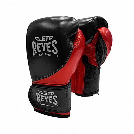 Боксерские перчатки Cleto Reyes High Precision E700 Black/Red 1