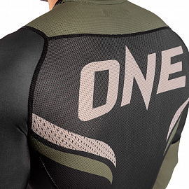 Рашгард Venum ONE FC Impact L/S Black/Dark Camo 5