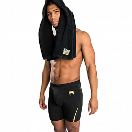 Компрессионные шорты Venum Tempest 2.0 Black/Gold 1